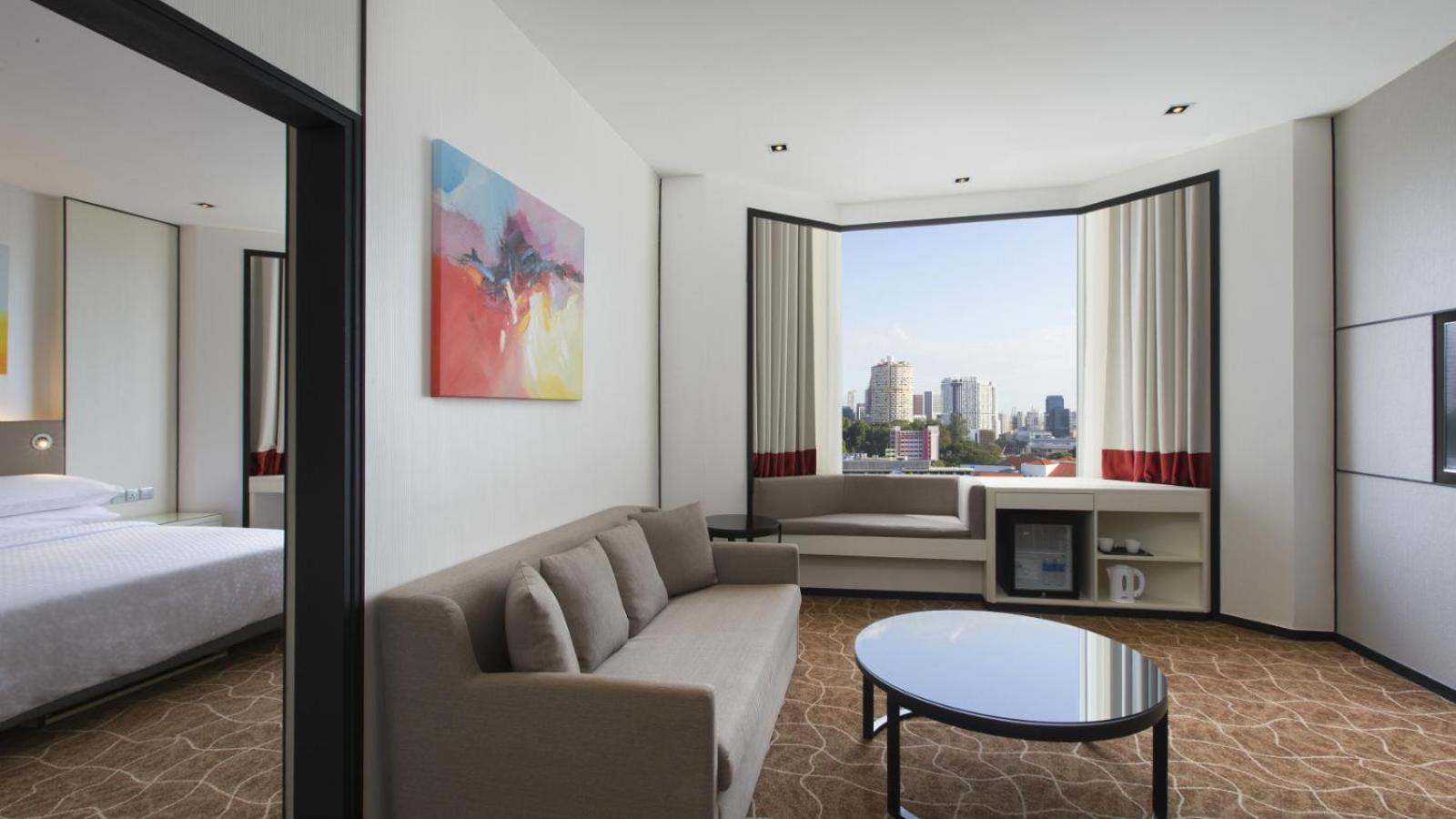 1 Bedroom Suite 1 King City view